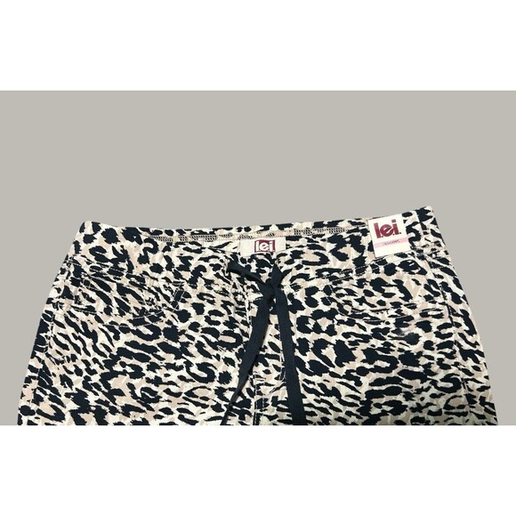 LEI Women’s Jeggings Medium Cheetah Animal Print Stretch Pull-On Pants NEW - Picture 2 of 4